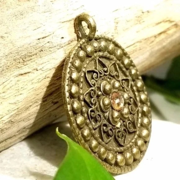 Byzantine Mystical Antique Look Gold Tone Necklace - Picture 4 of 7